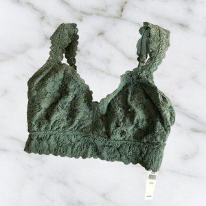 ✨HP✨NWT Aerie Olive Green Softest Lace Bralette